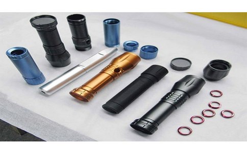 【铝合金压铸件】怎样可以防止铝压铸件出现砂眼的现象